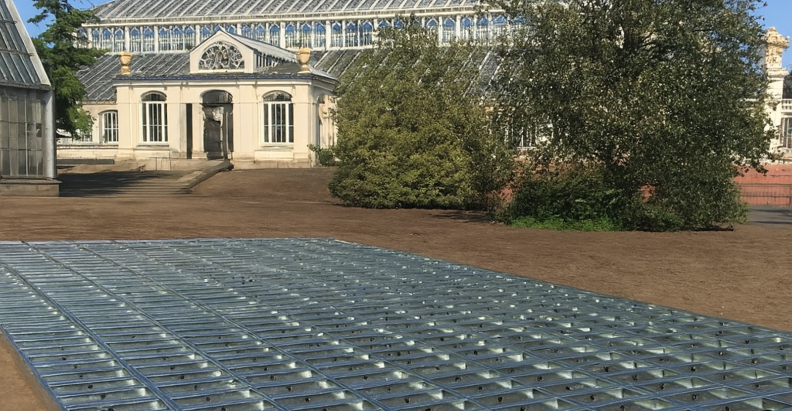 Kew 3Gardens - all frames installed 